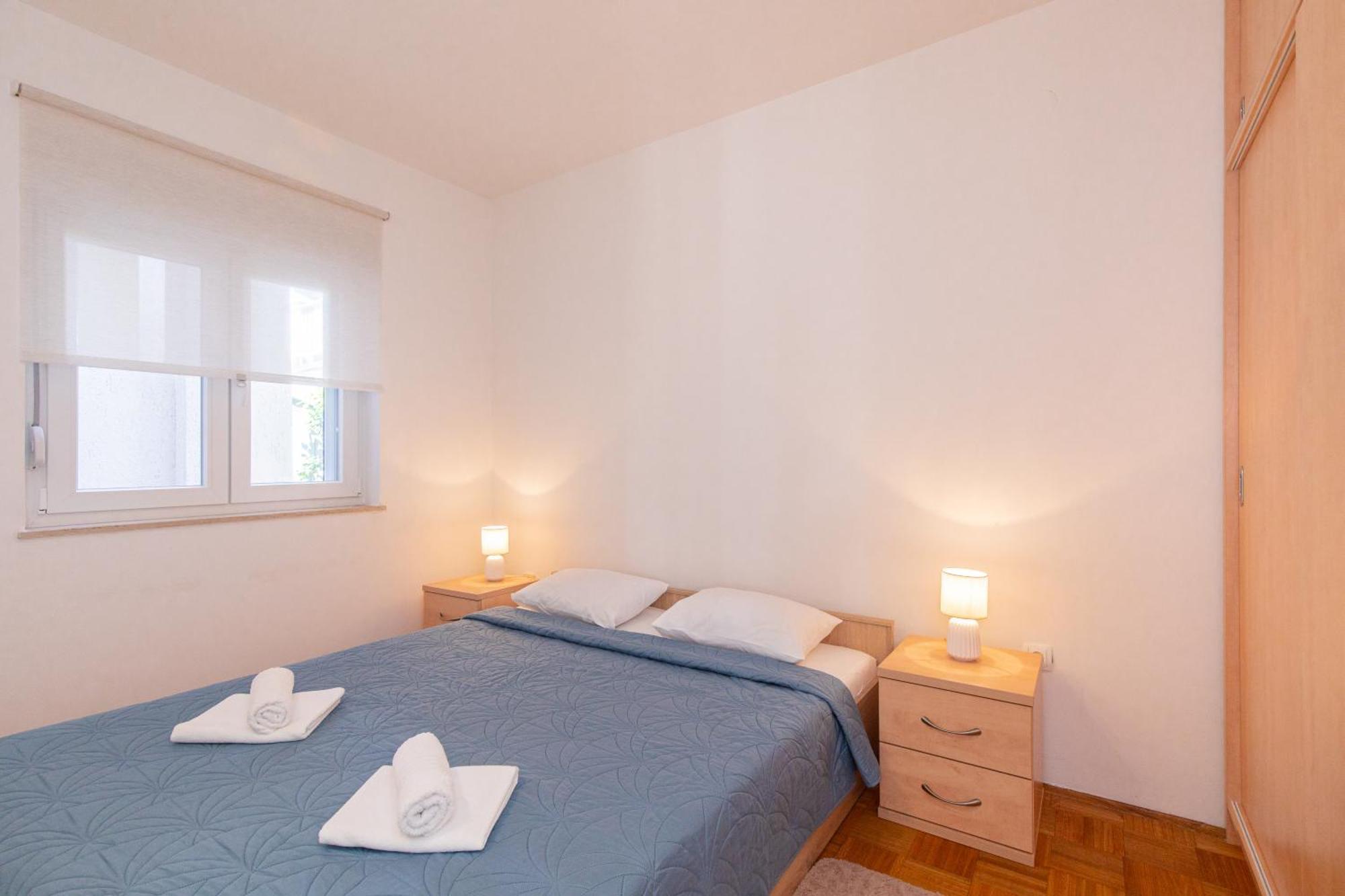 Apartment Laura Пунат Екстер'єр фото