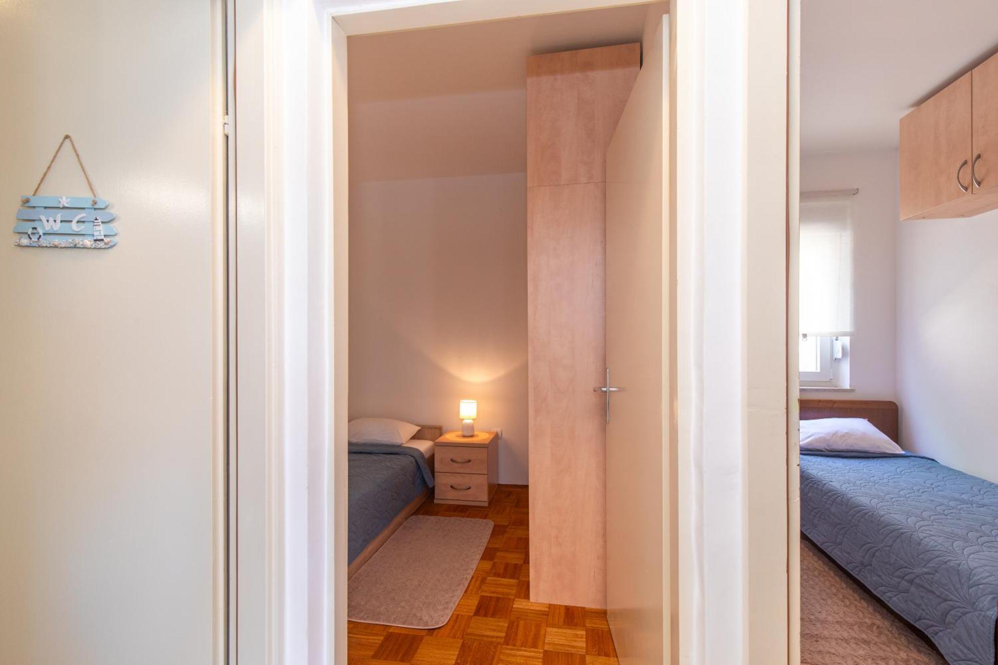Apartment Laura Пунат Екстер'єр фото